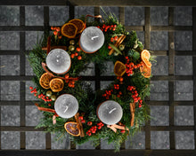 Lade das Bild in den Galerie-Viewer, Classic Christmas