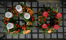 Lade das Bild in den Galerie-Viewer, Classic Christmas

