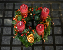 Lade das Bild in den Galerie-Viewer, Classic Christmas
