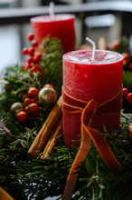 Lade das Bild in den Galerie-Viewer, Classic Christmas
